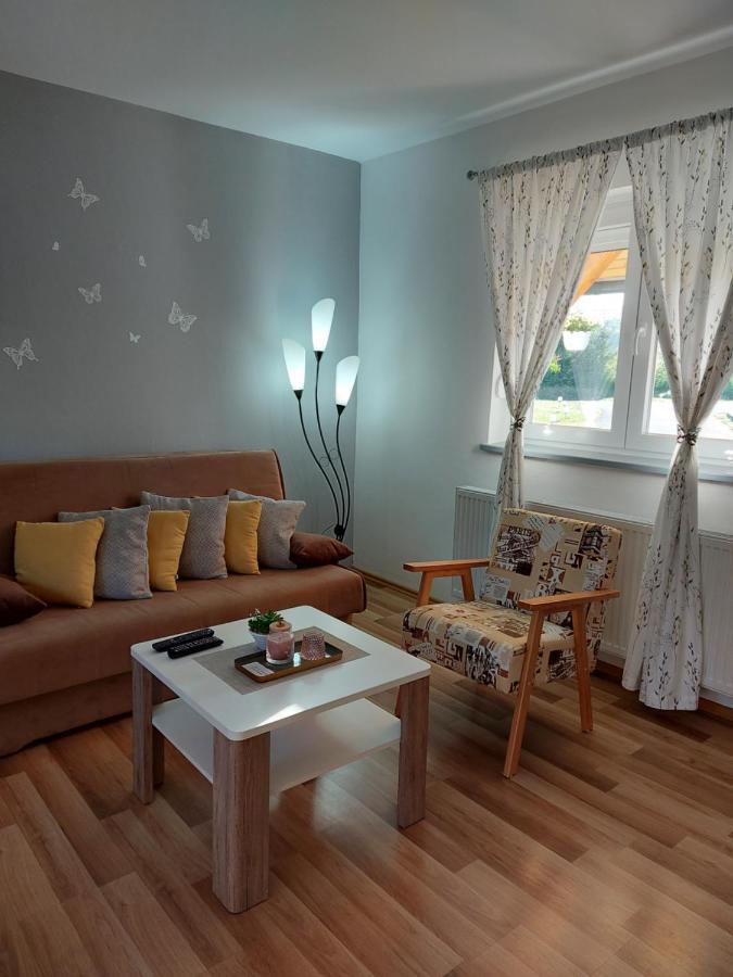 Apartment Rosie Смолянац Екстериор снимка