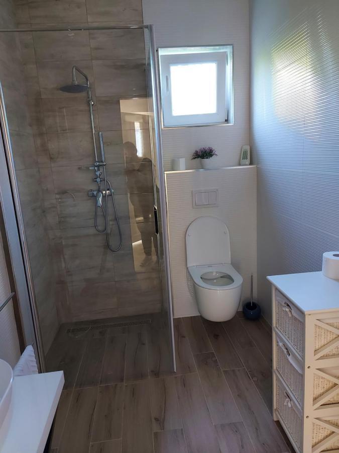 Apartment Rosie Смолянац Екстериор снимка