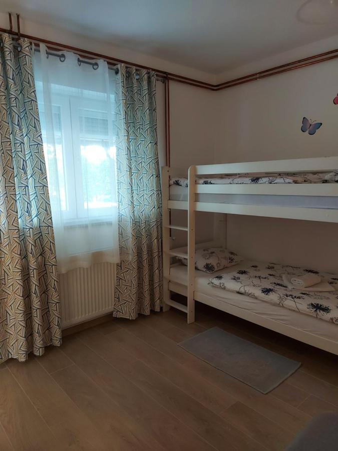 Apartment Rosie Смолянац Екстериор снимка